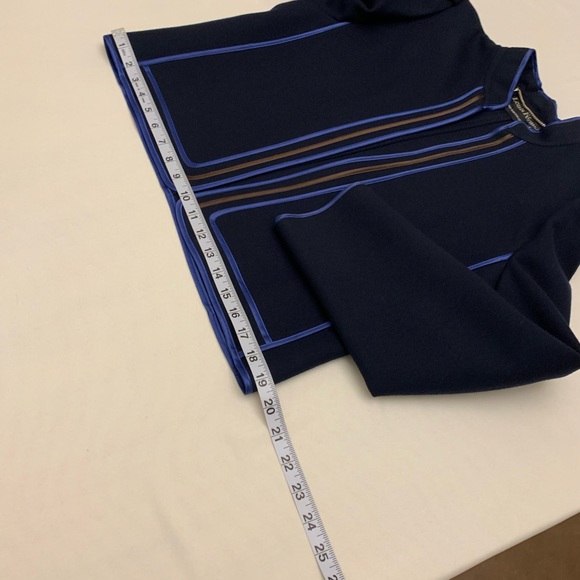 Louis Feraud set blazer (size 42) skirt (size 40) 100% wool navy - Picture 10 of 16